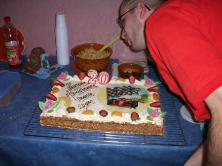mon amour qui souffle le gâteau 