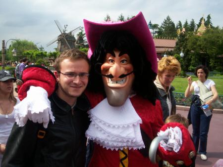 mon homme et capitain crocher a disney